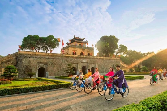 Giải báo chí về “Phát triển văn hóa và xây dựng người Hà Nội thanh lịch, văn minh” Lan tỏa sâu rộng nét đẹp văn hóa của Thủ đô