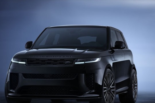 Range Rover Sport SV Black lộ diện với ngoại thất đen huyền bì