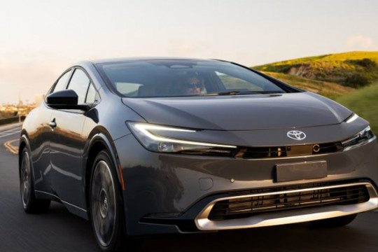 Top 10 mẫu xe hybrid tiết kiệm nhiên liệu nhất năm 2025