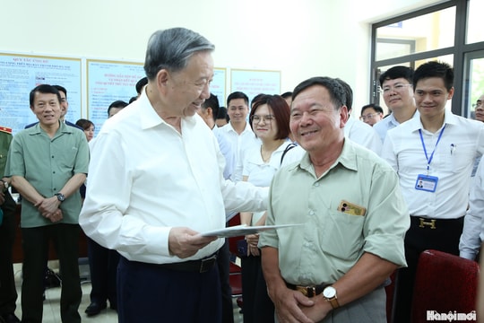 Tổng Bí thư Tô Lâm kiểm tra hoạt động của chính quyền địa phương hai cấp tại Thủ đô Hà Nội.