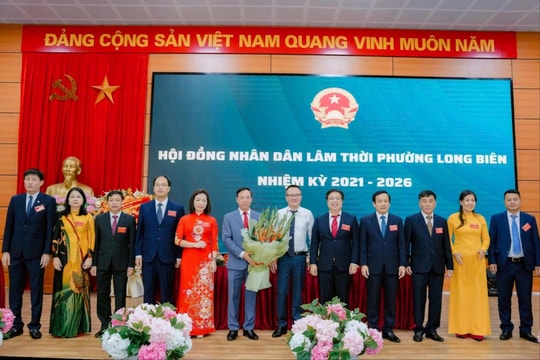 Phường Long Biên mới kiện toàn bộ máy chính quyền trong ngày đầu hoạt động