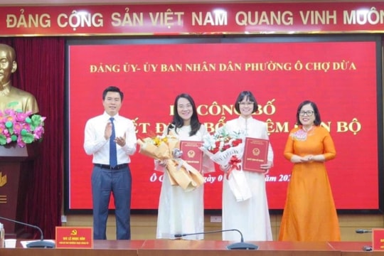 Phường Ô Chợ Dừa công bố quyết định bổ nhiệm cán bộ