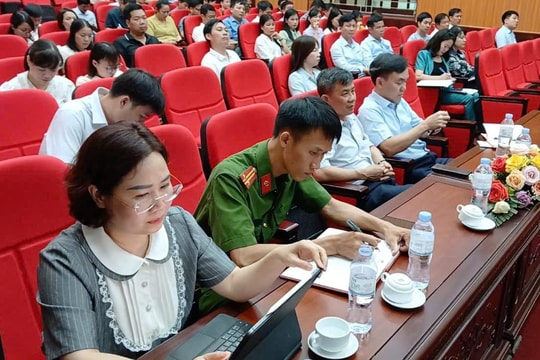 Hòa Lạc đã tiếp nhận và giải quyết kịp thời 21 thủ tục hành chính cho người dân
