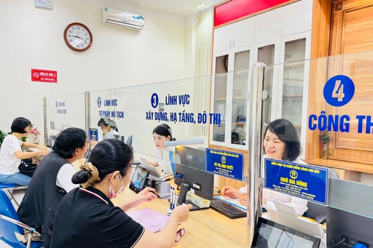 Ngày thứ hai khi vận hành chính quyền địa phương hai cấp: Thuận tiện, gần dân