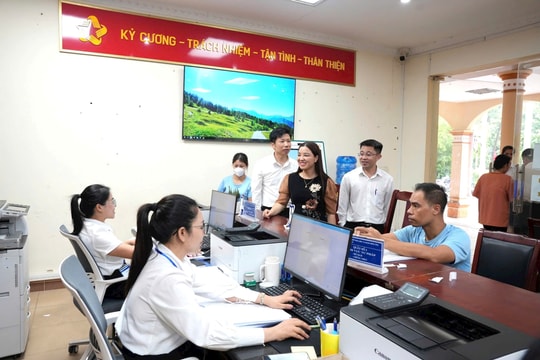 Ngày đầu vận hành chính quyền địa phương hai cấp: Hiệu quả, hiệu năng, nhân dân phấn khởi