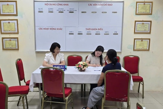 Phụ huynh Hà Nội đăng ký tuyển sinh vào lớp 1 đến hết ngày mai (3-7)