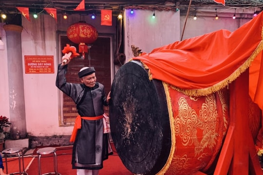 Đình Giang Cao - nơi kết nối cộng đồng với di sản văn hóa vùng gốm sứ Bài 2: Ngôi đình linh thiêng, cổ kính bên dòng sông Hồng