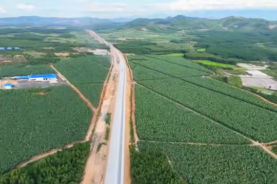 Dự án thành phần 3 cao tốc đầu tiên nối rừng với biển nỗ lực về đích đúng hẹn