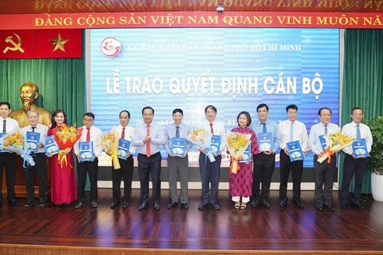TP Hồ Chí Minh trao quyết định bổ nhiệm lãnh đạo 10 cơ quan báo chí