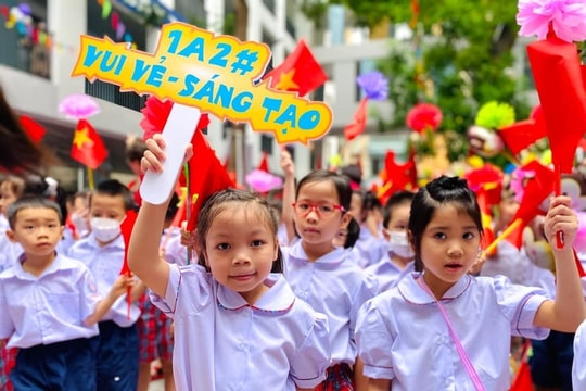 Phụ huynh Hà Nội đăng ký tuyển sinh trực tuyến vào lớp 1 đến hết ngày 3/7