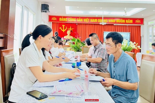Hà Nội hoàn tất thủ tục đăng ký tuyển sinh trực tuyến lớp 1 năm học 2025 - 2026: Phụ huynh, nhà trường đều hài lòng