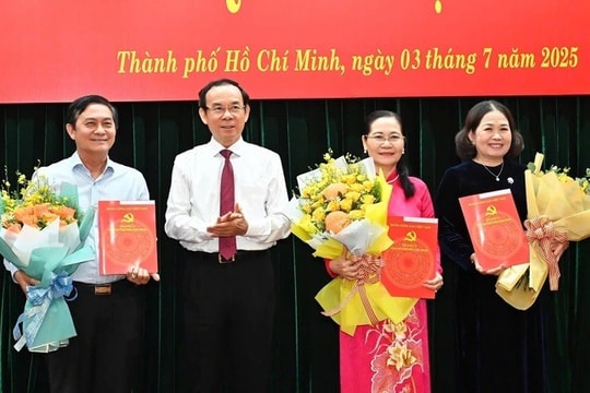 TP Hồ Chí Minh: Nhiều lãnh đạo chủ chốt nghỉ hưu trước tuổi