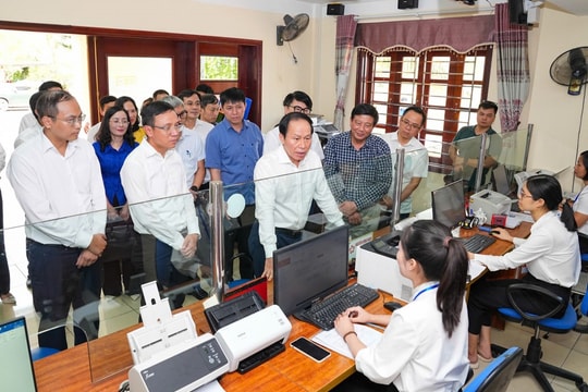 Lãnh đạo Hải Phòng kiểm tra hoạt động tại nhiều xã, phường mới