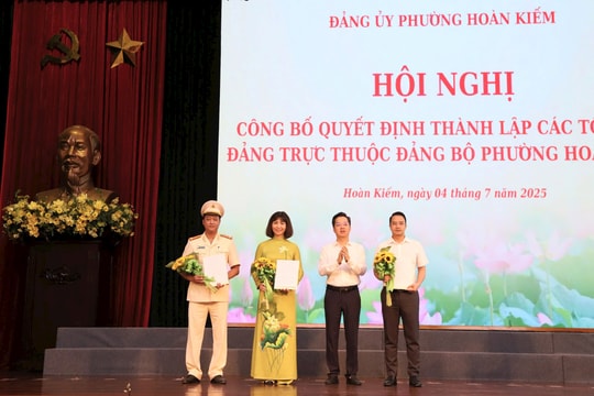 Mỗi cán bộ, công chức phường Hoàn Kiếm phải luôn gần dân, sát dân