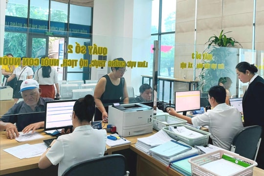 Hà Nội: Công khai địa chỉ, đường dây nóng tại các điểm phục vụ hành chính công