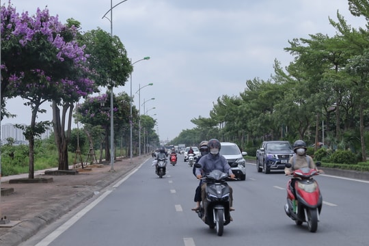 Ít ảnh hưởng bão số 2, Hà Nội nắng nóng