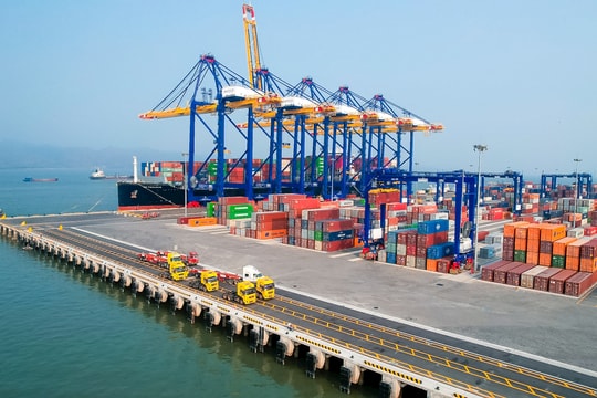 6 tháng đầu năm 2025, tổng kim ngạch xuất, nhập khẩu tăng 16,1%