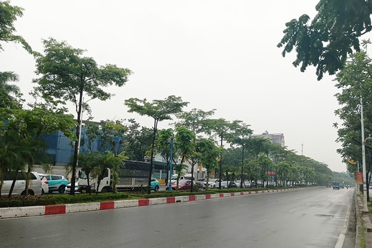 Hà Nội ngày nắng, mưa về chiều, tối