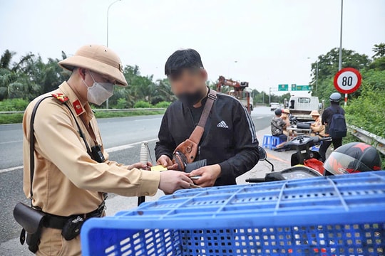 Vi phạm giao thông trên cao tốc: Xử lý nghiêm để tránh hiểm họa rình rập