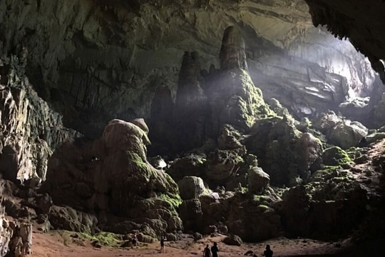 Hang Dơi Kho Mường, vẻ đẹp nguyên sơ giữa lòng Pù Luông