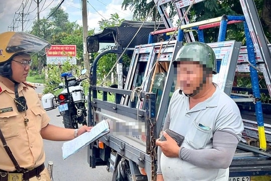 TP Hồ Chí Minh tăng cường xử lý xe cồng kềnh, quá khổ