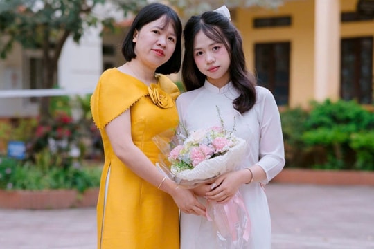 Thủ khoa Nguyễn Khánh Quỳnh: Tự giác học tập, lập "cú đúp" trường chuyên top đầu Hà Nội