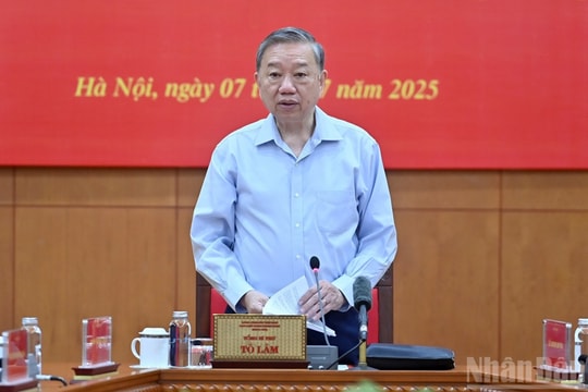 Tổng Bí thư: Kịp thời phát hiện, xử lý các sai phạm liên quan đến sắp xếp tổ chức bộ máy