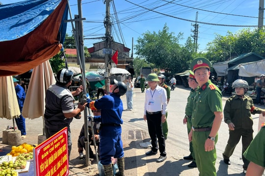 Xã Tam Hưng triển khai đợt cao điểm xử lý vi phạm trật tự an toàn giao thông