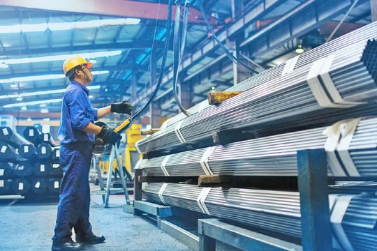 Đẩy mạnh chuyển đổi xanh trong kinh doanh, sản xuất: Xu thế phát triển bền vững