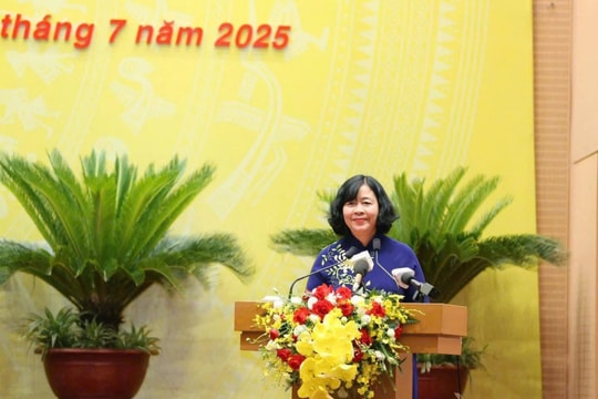 Bí thư Thành ủy Hà Nội Bùi Thị Minh Hoài: Nghị quyết ban hành phải khả thi, giảm bớt thủ tục và thực sự đi vào cuộc sống