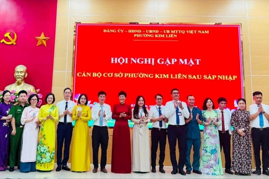 Phường Kim Liên gặp mặt 250 cán bộ cơ sở sau sáp nhập