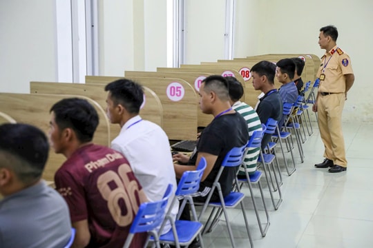 Hà Nội: Bắt đầu sát hạch cấp lại giấy phép lái xe ô tô quá hạn