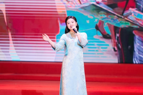 Hạnh phúc song hành nghệ thuật và thiện nguyện