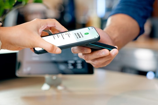 ABBANK và VNPAY hợp tác triển khai gói giải pháp thanh toán số tiện ích tại các điểm thanh toán