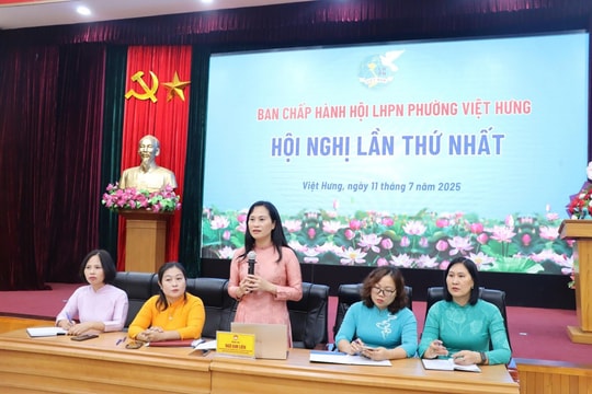 Phụ nữ phường Việt Hưng Kế thừa và phát triển những mô hình mới xây dựng phường giàu mạnh