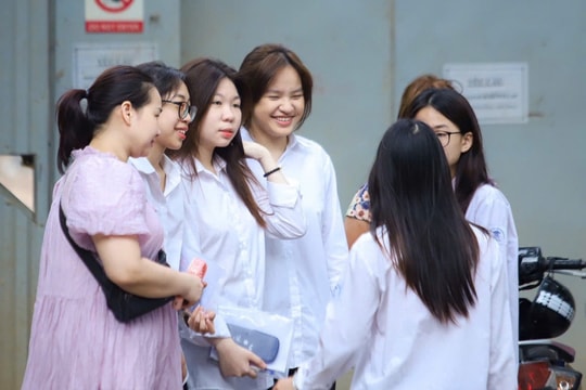 Cần trả lại sự trong sáng cho văn hóa học đường