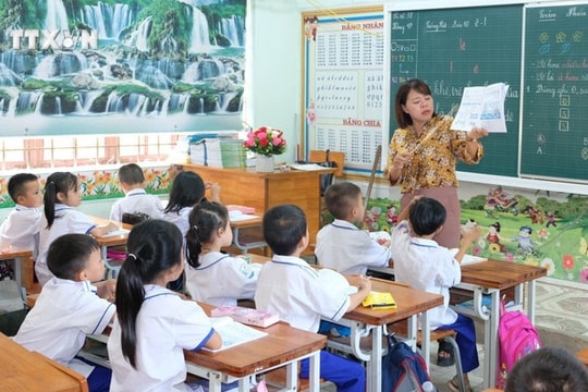 HĐND tỉnh Nghệ An đề nghị kịp thời tuyển dụng đủ giáo viên theo biên chế