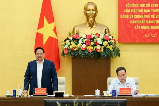 Vừa thực hiện sắp xếp lại giang sơn vừa đề ra các giải pháp để thúc đẩy tăng trưởng