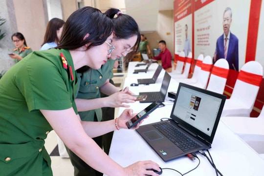 Công an Hà Nội phát động phong trào "Bình dân học vụ số"
