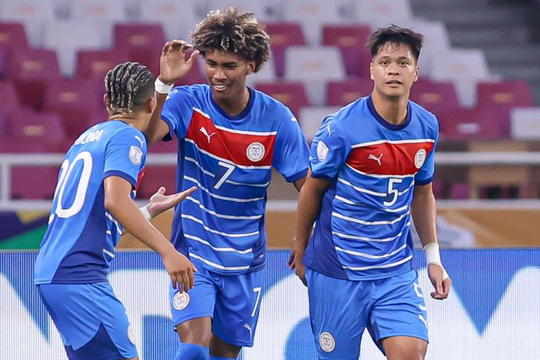 U23 Philippines gây địa chấn, đánh bại U23 Malaysia 2-0 trong trận ra quân