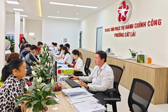 Người dân TP Hồ Chí Minh: "Dịch vụ công của Việt Nam tiến bộ hơn một số nước”