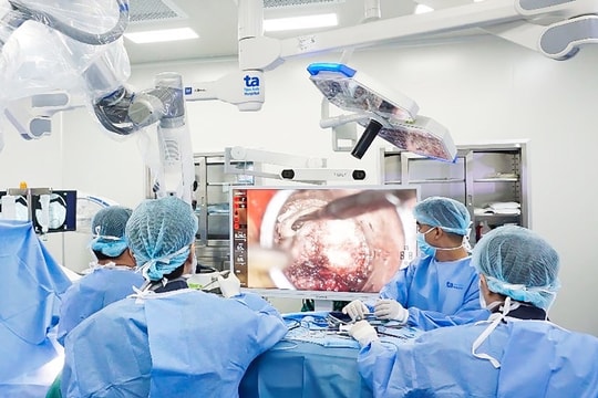 Bước ngoặt đổi mới giữa thách thức thời đại