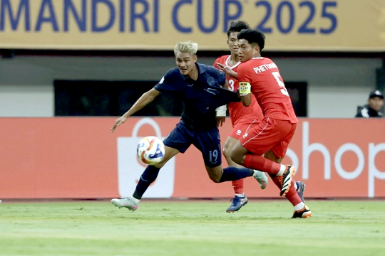 U23 Campuchia chia điểm U23 Lào, U23 Việt Nam rộng cửa vào bán kết U23 Đông Nam Á 2025