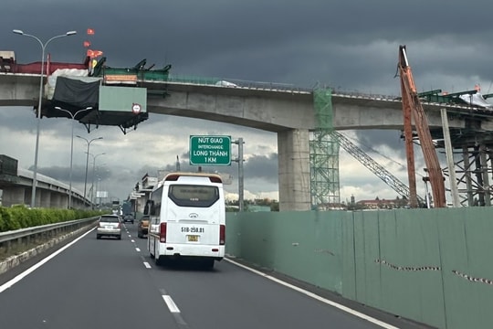 Phân luồng giao thông phục vụ công tác tu sửa cao tốc TP.HCM - Long Thành - Dầu Giây