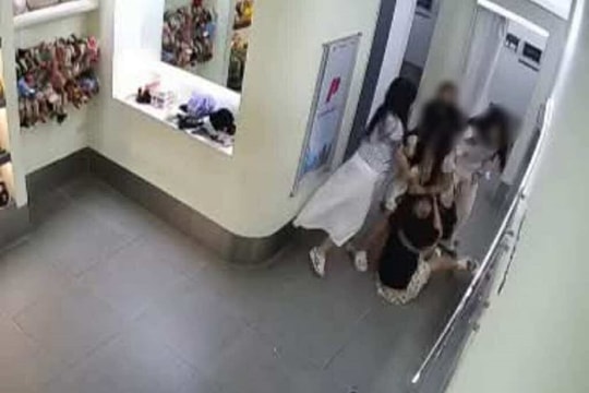 Bộ Ngoại giao lên tiếng vụ khách Hàn Quốc đánh người phụ nữ Việt Nam