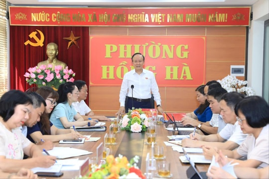 Đồng chí Nguyễn Ngọc Tuấn làm việc với Đảng ủy hai phường Hoàn Kiếm, Hồng Hà về công tác chuẩn bị Đại hội