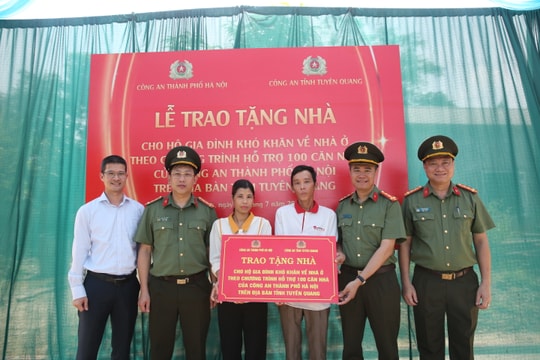 Nhiều hoạt động ý nghĩa của Công an thành phố Hà Nội tại tỉnh Tuyên Quang