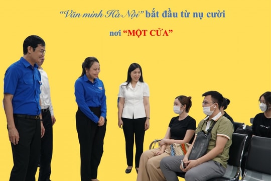 “Văn minh Hà Nội” bắt đầu từ nụ cười nơi “một cửa” Bài 4: “Vươn mình” để bắt kịp sự phát triển của Thủ đô