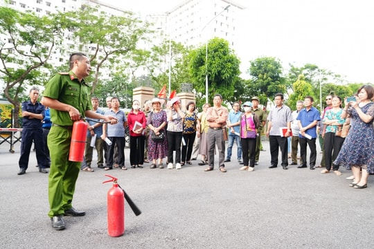 Hà Nội Cập nhật kiến thức và rèn kỹ năng PCCC&CNCH tại Cầu Giấy