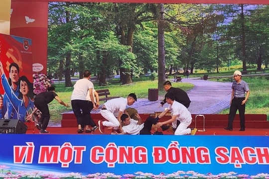 Hà Nội ngăn chặn tệ nạn ma túy từ xa, từ sớm